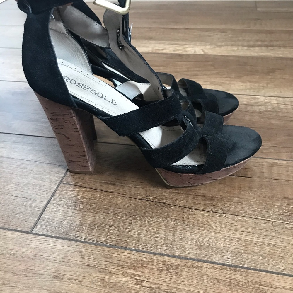 Rosegold Suede sandal